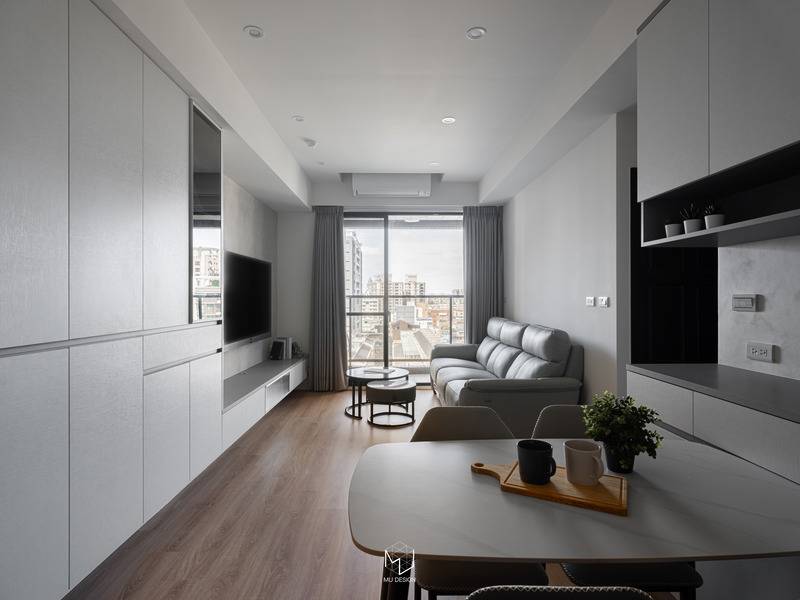  系統櫃與木工櫃比較｜完整分析指南助您做出明智選擇 